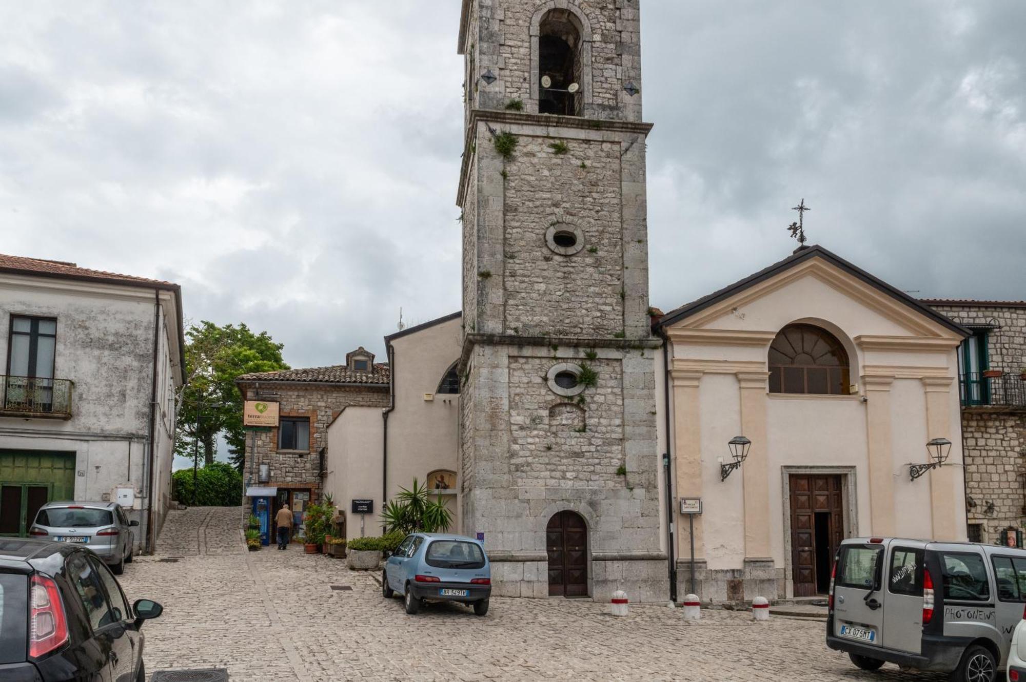 Апартаменти Sant'Janni Buonalbergo Екстер'єр фото